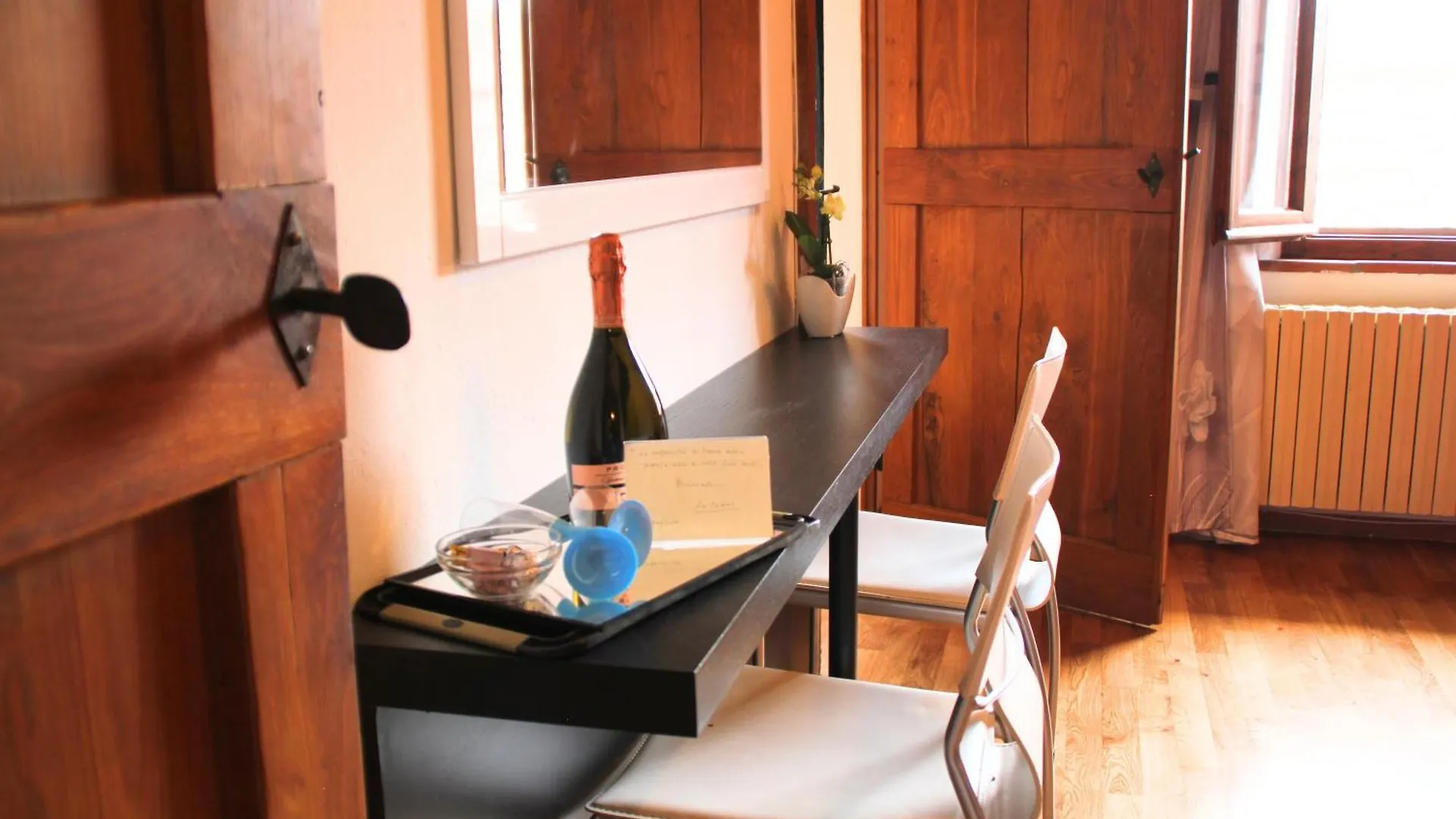 La Casina - Tipica Casa Toscana Accoglienza E Relax Colle Val D'Elsa 0*,