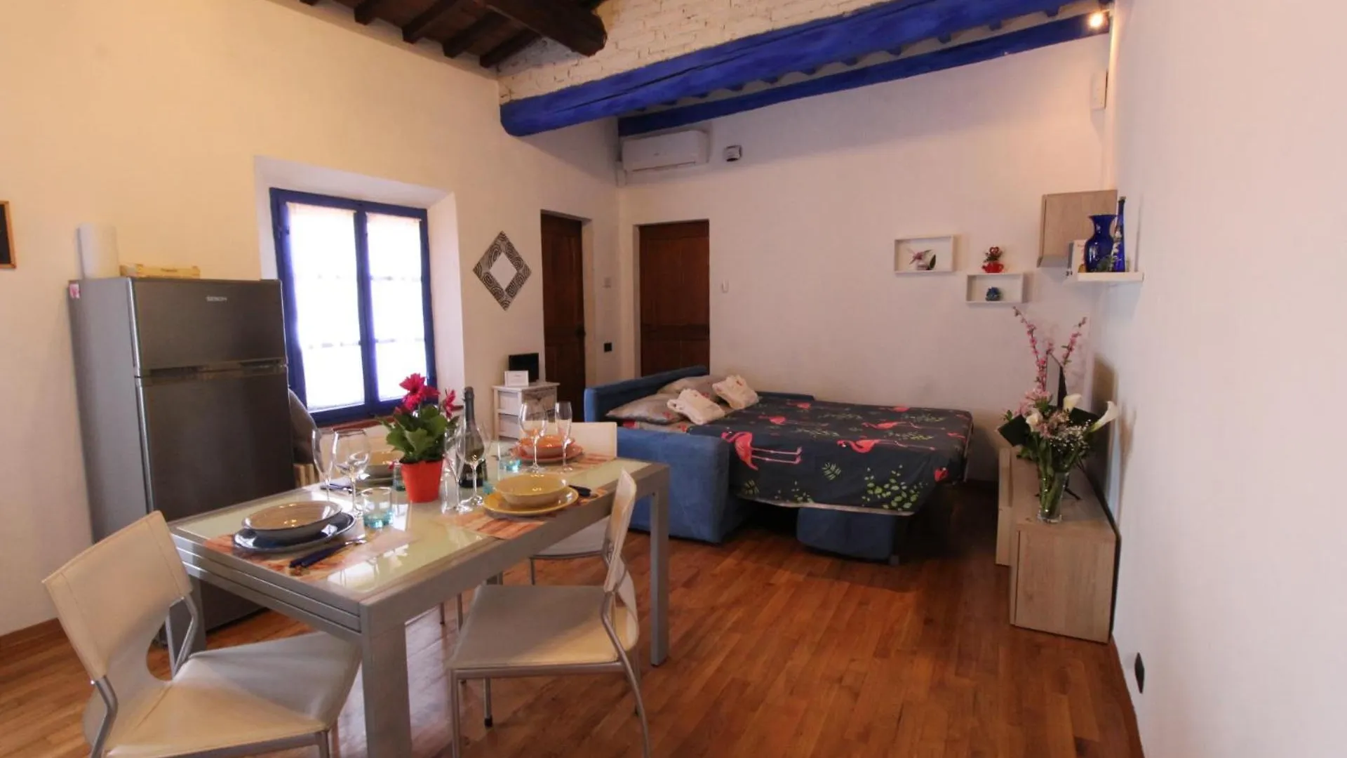 La Casina - Tipica Casa Toscana Accoglienza E Relax Colle Val D'Elsa 0*,  Itálie